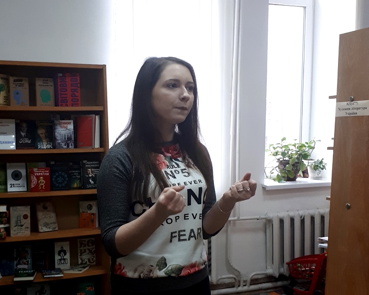 Виконання Лісовою Зореславою пісні «Київський вальс».